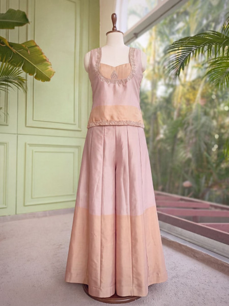 Sculpted Grace Pink Slub Raw Silk Palazzo Set With Cutdana Zardozi Work
