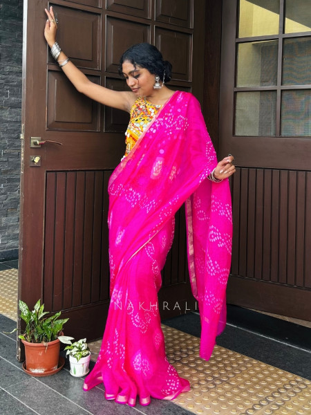 Ritvika Magenta Bandhani Work & Silver Zari Border Saree