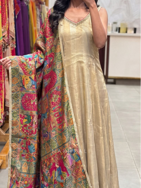 Swarnim Aura Silk Gown With Kalamkari Dupatta