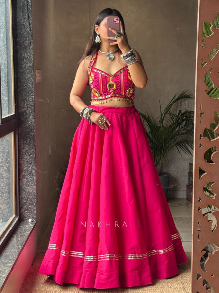 Ghumar Magenta Cotton Skirt with 36 Kali Gher & Tassel Tie