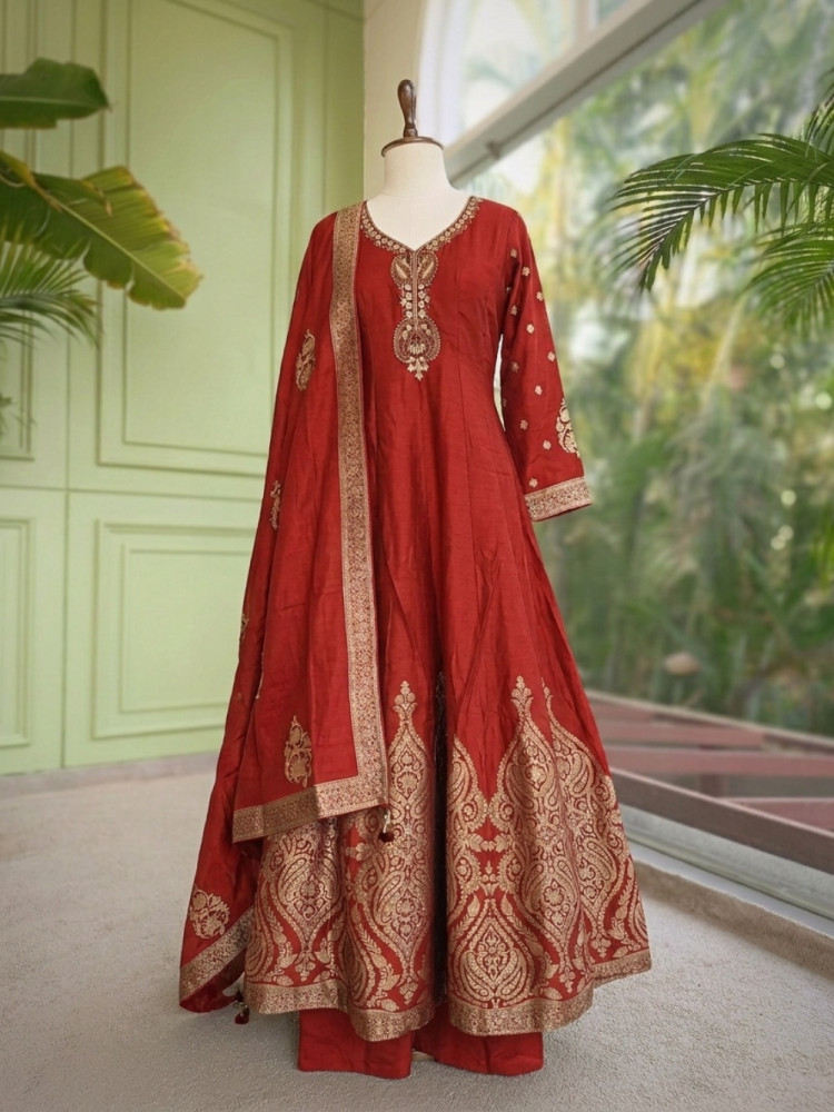 Image of Nazrana Red Paisleys Flared Anarkali