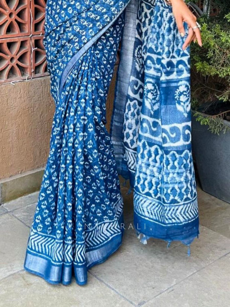 Neelvarn Blue Batik Printed Saree
