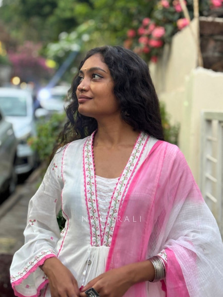 Saanvi White Pink Cotton Suit Set with Floral Embroidery