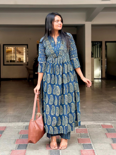 Noorjahan Blue Cotton Kurta Set –Printed Work