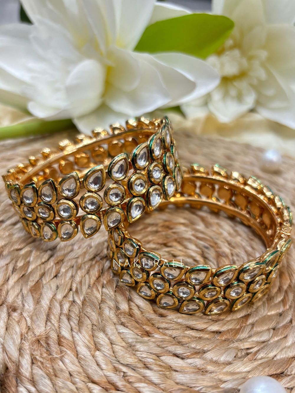 Classy rein kundan bangle set