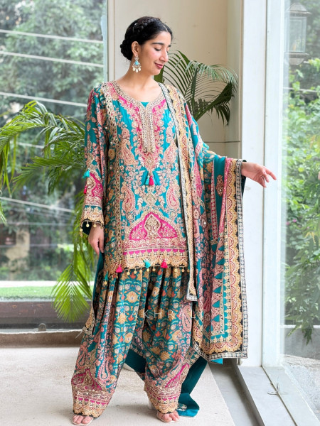 Firoza Kashmiri Rama Green Dhoti Suit Set Set