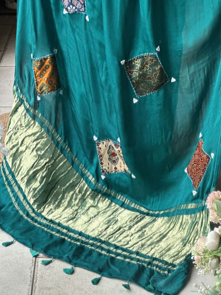Kasha Green Patchwork Zari Weave Saree with Running Blouse Piece