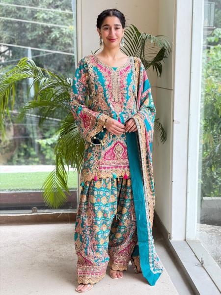Firoza Kashmiri Rama Green Dhoti Suit Set Set