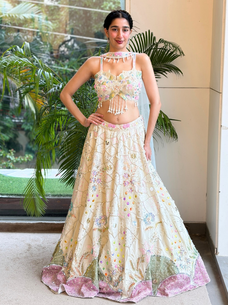 Image of Ishvika Off-white Slub Silk &amp; Tulle Carnival Lehenga Set