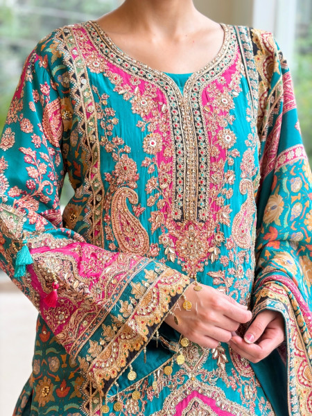 Firoza Kashmiri Rama Green Dhoti Suit Set Set