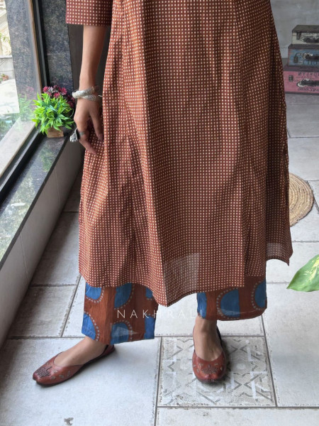 Kavira Brown Cotton Pant Kurta Set with Printed Detail