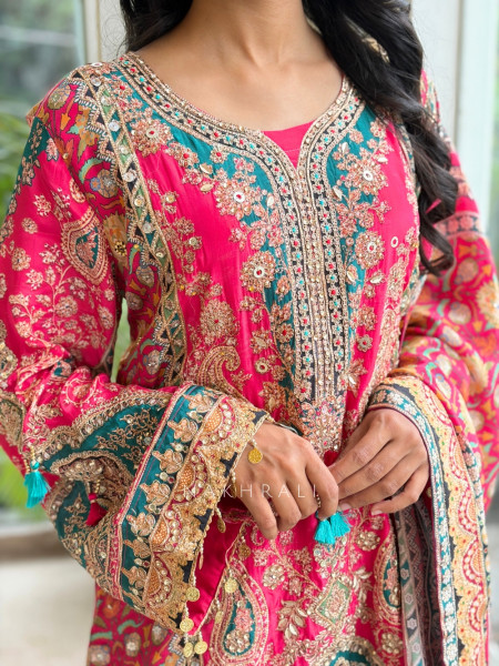 Firoza Kashmiri Magenta Dhoti Suit Set Set