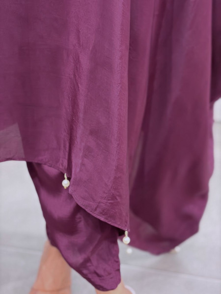 Suranjana Purple Kaftan Set with Sequin and Cut Dana Neck Yoke Work