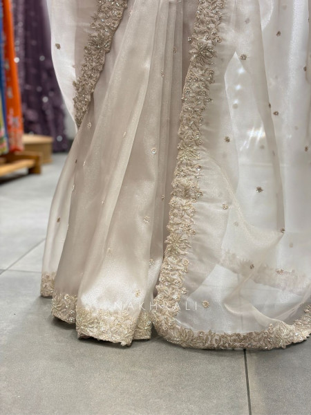 Niranjani Cream Soft Tissue Saree with Zari Work