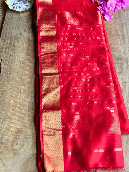 Maahishmati Red Maheshwari Saree with Zari Border