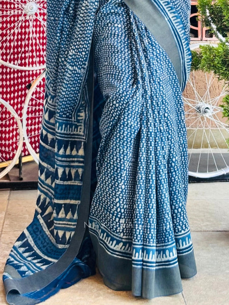 Neelvana Chanderi Saree