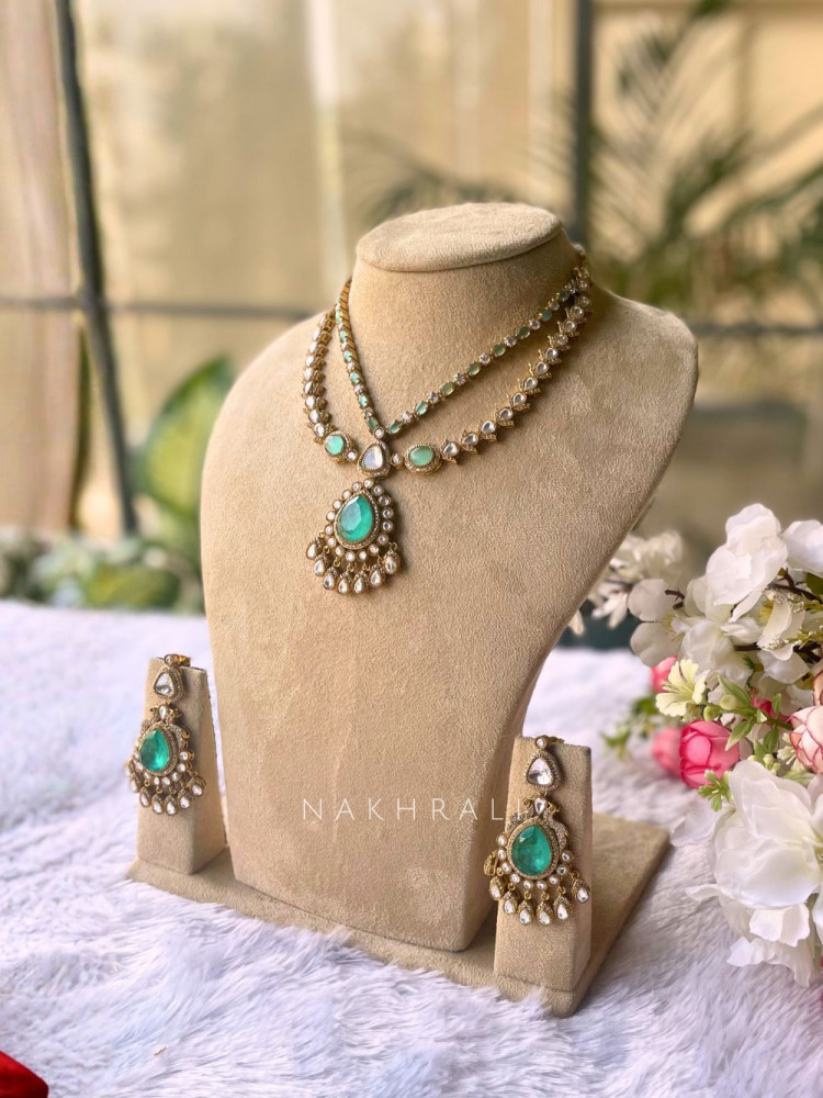 Image of Esha Sea Green Kundan Necklace Set