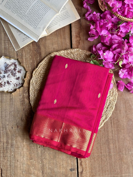 Maahishmati Magenta Maheshwari Saree with Zari Border