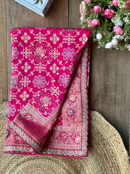 Anant Bindu Magenta Bandhani Print Saree with Sequin Border