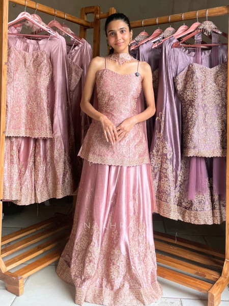 Noor-e-Aura Scalloped Droplet Fusion Pink Plazo Set