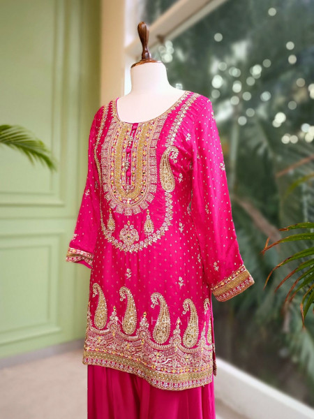 Gulnaar Magenta Suit Set with Gota and Zari Work