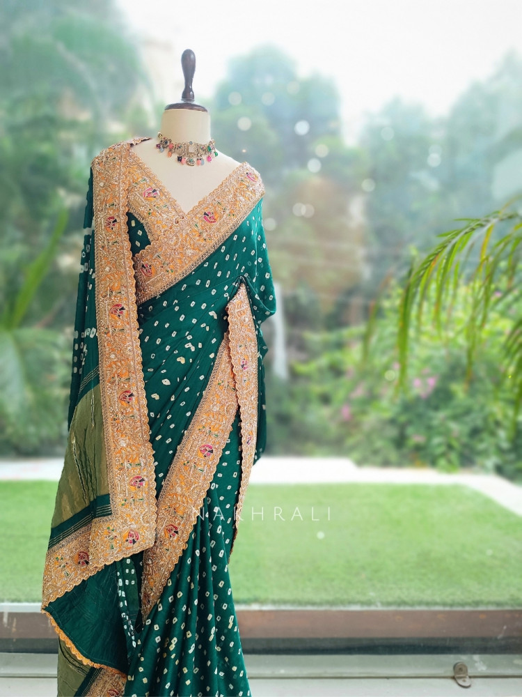 Image of Bandhika Green Gaji Silk Bandhani Saree With Gota Patti, Zardosi &amp; Mirror Work