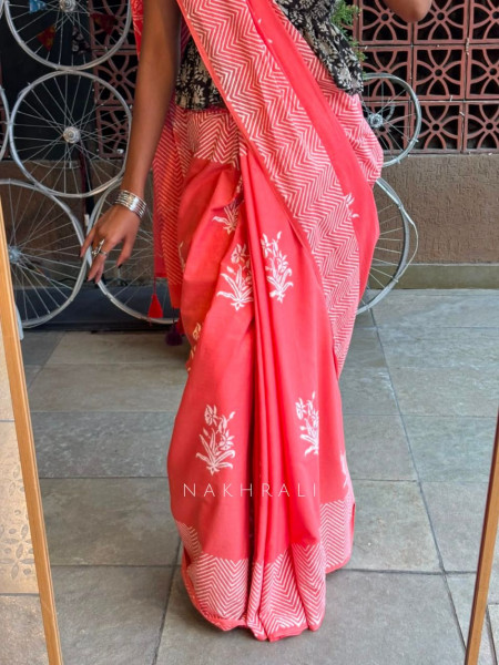 Varnika Pink Cotton Saree with Block Print