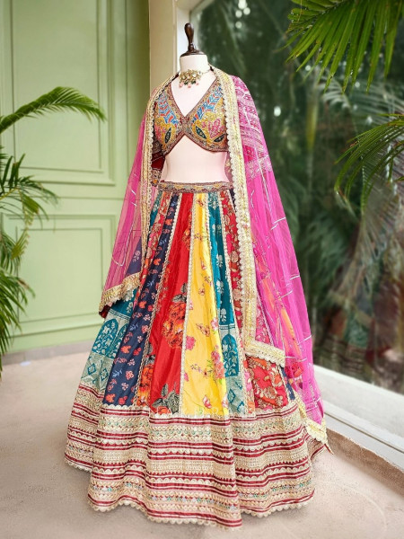 Riwaayat Dual-Tone Lehenga Set with Mirror Embroidery