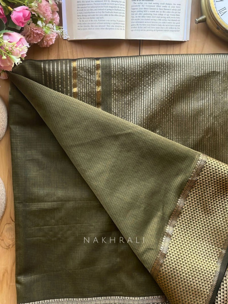 Kavini Olive Maheshwari Saree with Zari Borderr