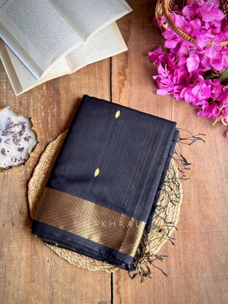 Maahishmati Black Maheshwari Saree with Zari Border