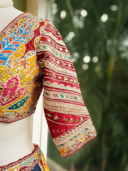 Riwaayat Dual-Tone Lehenga Set with Mirror Embroidery