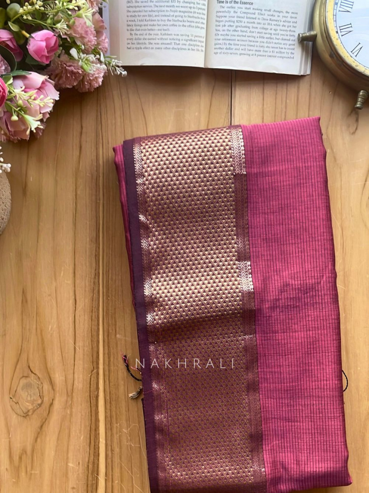 Image of Kavini Wine Maheshwari Saree with Zari Borderr
