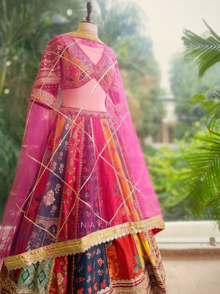 Riwaayat Dual-Tone Lehenga Set with Mirror Embroidery
