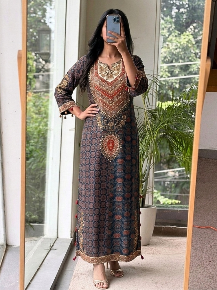 Image of Shisha Medallion Blue Long Kurta