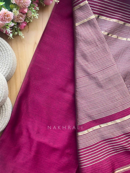Kavini Wine Maheshwari Saree with Zari Borderr