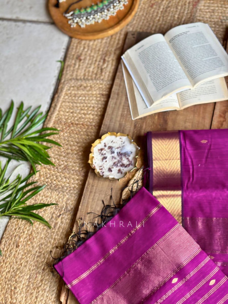 Maahishmati Purple Dark Maheshwari Saree with Zari Border