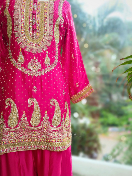 Gulnaar Magenta Suit Set with Gota and Zari Work