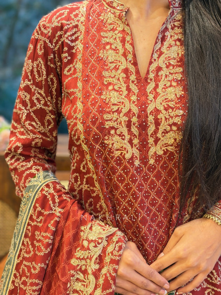 Arnica Maroon Suit Set with Embroidery & Heritage Print