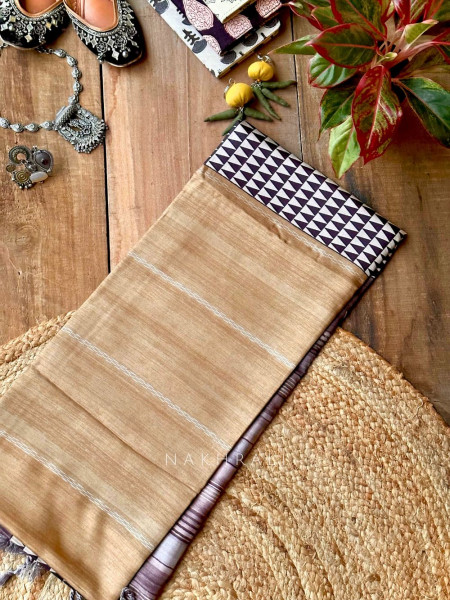 Aavya Grey Printed Silk Saree