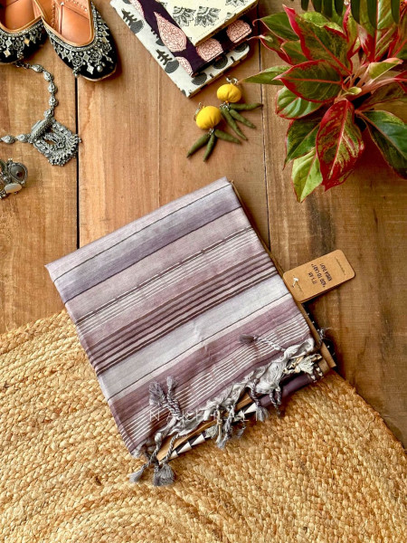 Aavya Grey Printed Silk Saree