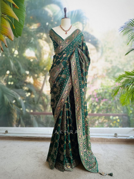 Solvara Green Bandhani Saree with Traditional Border