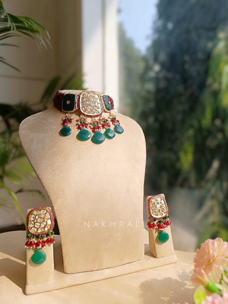 Image of Viridelle Emerald Cluster Choker Set