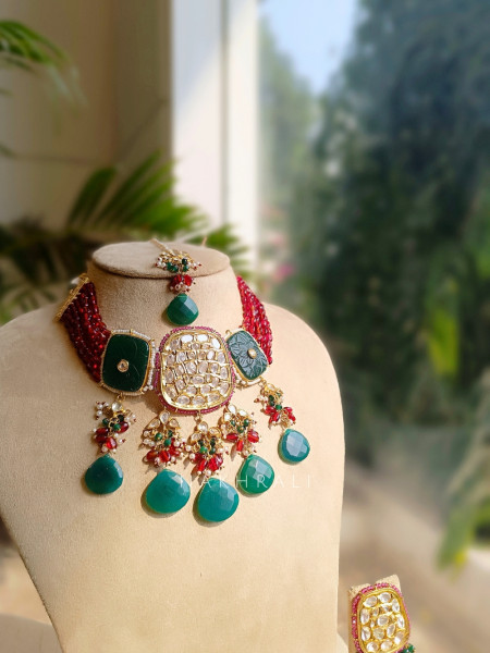 Viridelle Emerald Cluster Choker Set