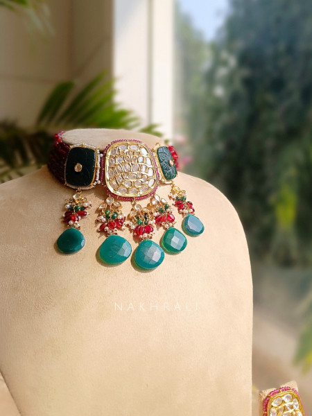 Viridelle Emerald Cluster Choker Set