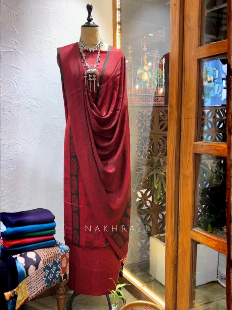 Image of Booti Unstitched Maroon Dress Material With Bagh Print