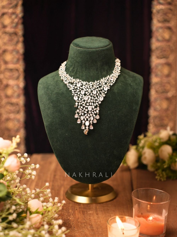 Image of Elvra Silver Necklace Set with Teardrop Stone Work