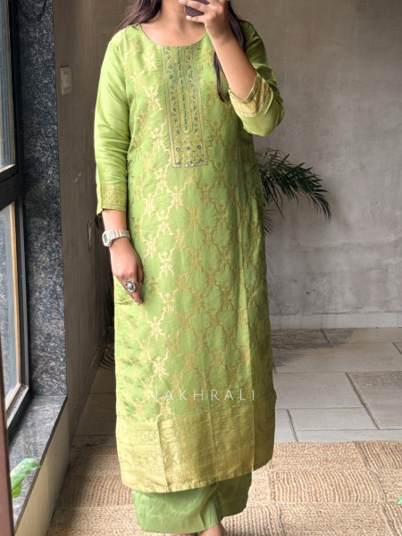 Aanya Green Kurta Pant Set with Zari Dupatta