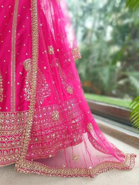 Vastra Vaibhav Magenta Raw Silk Unstitched Lehenga