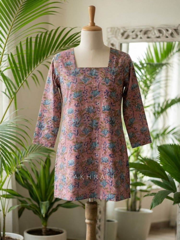 Image of Natkhat Purple Printed Cotton Short Kurti