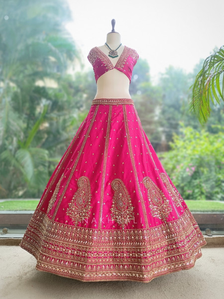 Vastra Vaibhav Magenta Raw Silk Unstitched Lehenga